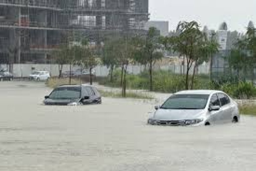 Shopping Centres in Dubai Inundated, Airport Submerged As Storm Dumps 1.5 Years of Rain Into UAE In A Few Hours