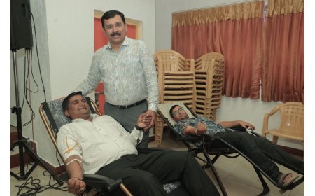 A Birthday of Purpose: Nirav Shah Inspires 350+ Blood Donations in Surat