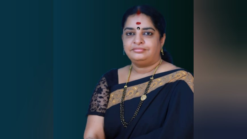 INCENTIVE FOSTER FOUNDATION presents the ‘Best Personality Award’ to DR. RAJANI SREE RAJENDRAN