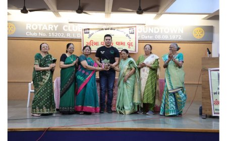 Greenman Viral Desai addresses senior women, emphasises environmental conservation, sustainable living