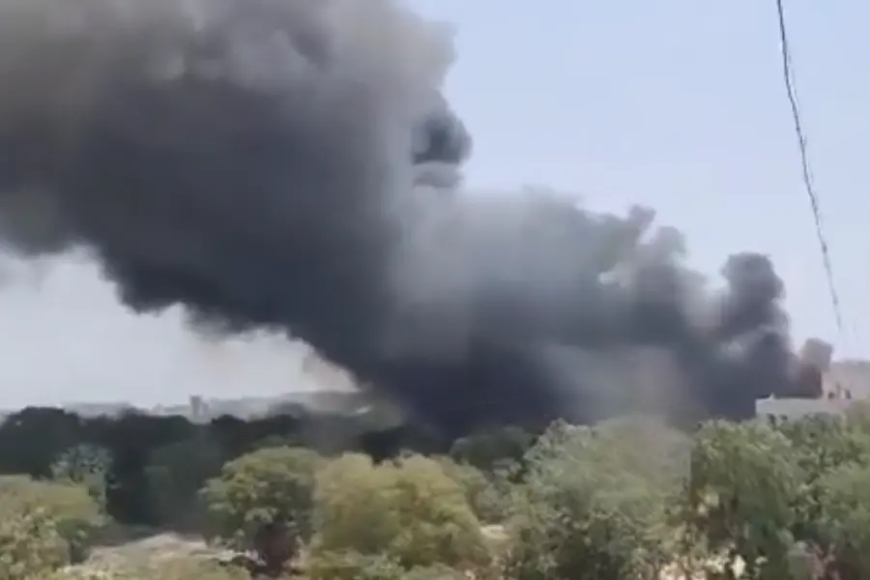 Air India Flight AI171 from Ahmedabad to London Crashes: 120 Feared Dead Shocks Nation