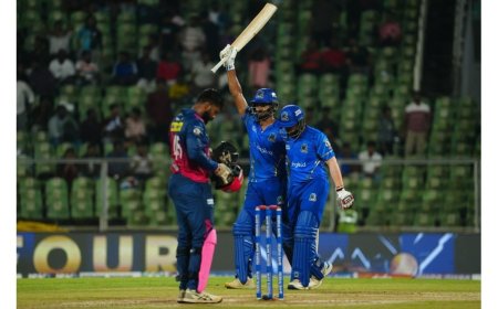 Kochi Blue Tigers ease past Trivandrum Royals with eight-wicket win