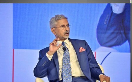 Jaishankar Meets Chinese President Xi Jinping in Beijing After 5 Years, Discusses Border Peace and Bilateral Ties