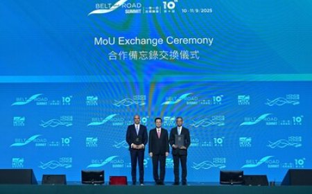 Independent Commission Against Corruption (ICAC) exchanges MoU with Hungarian Integrity Authority at B&R Summit to strengthen anti-corruption cooperation