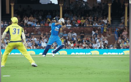 Kohli, Rohit Fail on Comeback as India Collapse Early in Perth ODI; Rain Disrupts Opening Clash Against Australia