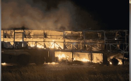 20 Dead as Bus Catches Fire After Collision in Andhra Pradesh’s Kurnool; Several Bodies Burnt Beyond Recognition