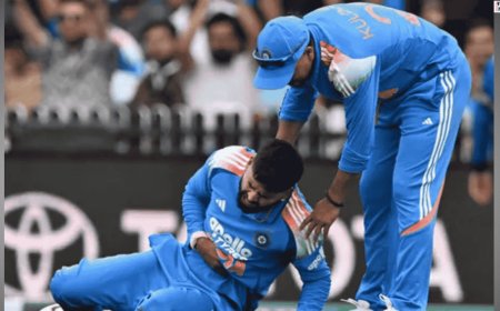 Shreyas Iyer Hospitalised with Spleen Injury After ODI vs Australia, Doubts over Upcoming South Africa Series