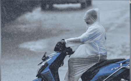 Cyclone Montha Intensifies: Andhra Pradesh and Odisha Brace for Landfall with Evacuations, Heavy Rains