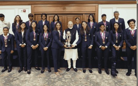 World Cup-Winning Indian Women’s Team Presents Signed ‘Namo 1’ Jersey to PM Modi During Delhi Celebration
