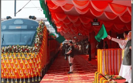 PM Modi Flags Off 4 New Trains Including Vande Bharat Express, Linking Kerala, Tamil Nadu and Karnataka