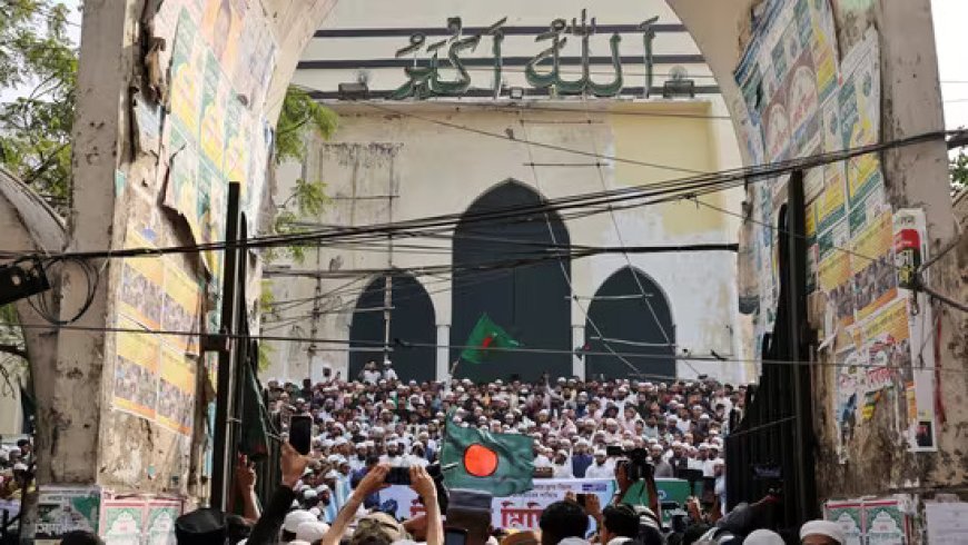 Osman Hadi Laid To Rest Beside Bangladesh’s Poet Kazi Nazrul As Bangladesh Mourns Youth Icon