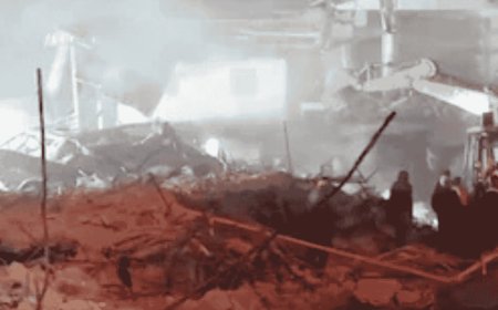 Delhi: 5 Cops Injured in Violent Clash During MCD Demolition Near Faiz-e-Elahi Mosque