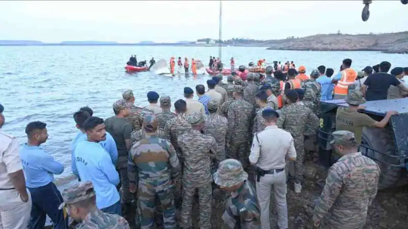Six Dead After Cruise Boat Capsizes in Jabalpur’s Bargi Dam