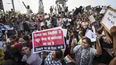 Patna Police Book Khan Sir Over Firing at Coaching Centre