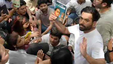 Abhijeet Dipke Shares Jantar Mantar Crowd Video Amid CJP Protest
