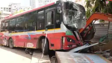 Speeding BEST Bus Turns Deadly in Mumbai, CCTV Captures Horror