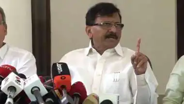 Sanjay Raut ₹50 Crore Claim Triggers Sena UBT Split Buzz