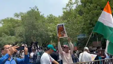 CJP Delhi Protest: Plates & Spoons Call at Jantar Mantar