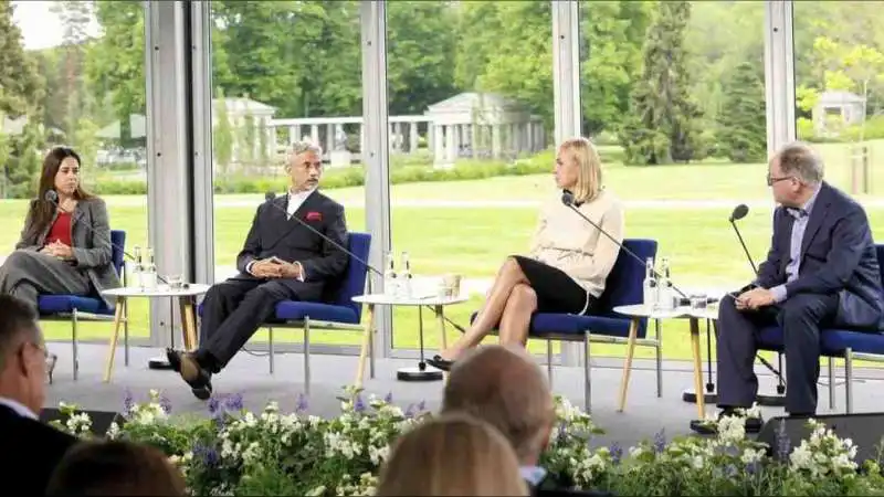 Jaishankar Defends India's Oil Policy, Slams Europe's Double Standards