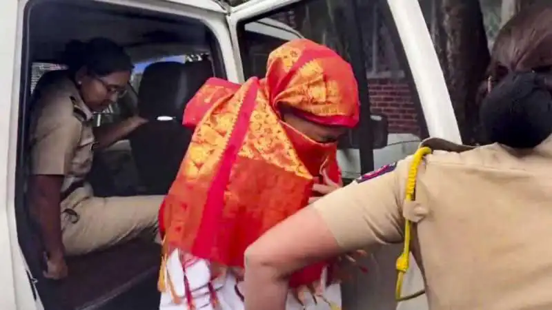 Police Recreate Lohagad Fort Murder Scene With Accused Siya Goyal