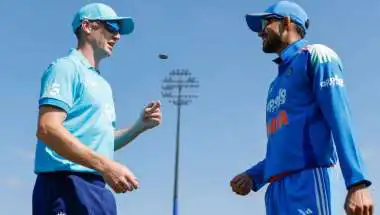 India Needs 259 Runs to Win First ODI Against England