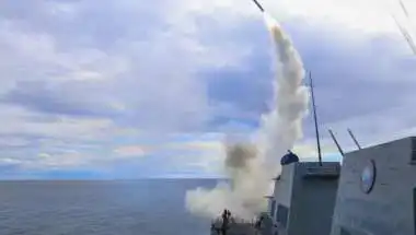 US Iran Conflict Deepens as Strikes Escalate Gulf Tensions
