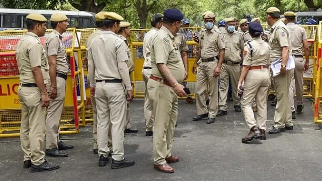 Delhi Horror: Woman Pinned, Smothered & Strangled by Boyfriend, Body Hidden in Bed Box